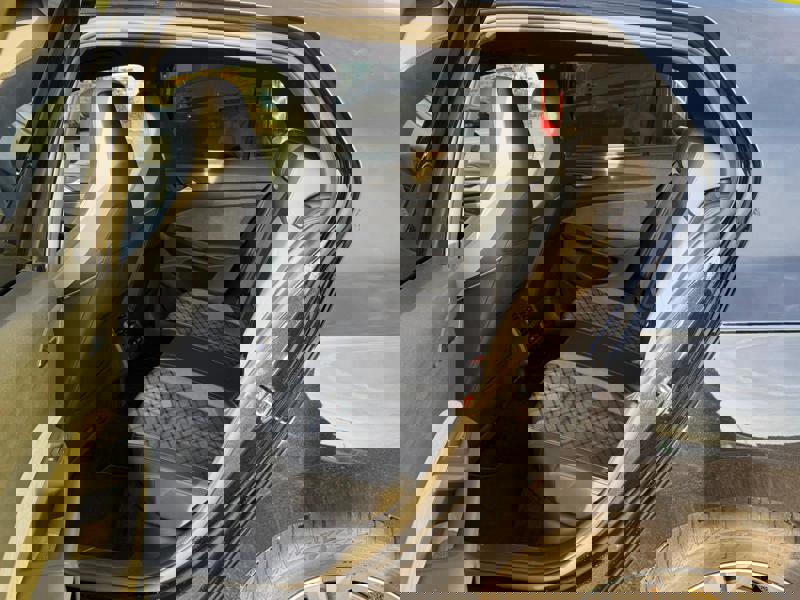 Image Volkswagen 潇晬嘠䥉⁉敂汲湩⁥䌨ㅄ⠩㈱㈮㄰ 1.5 eTSI 150 R-Line DSG7 Full leds GPS Carplay Radar AV/AR Sièges chauffants ACC Clim auto Gtie 1 an